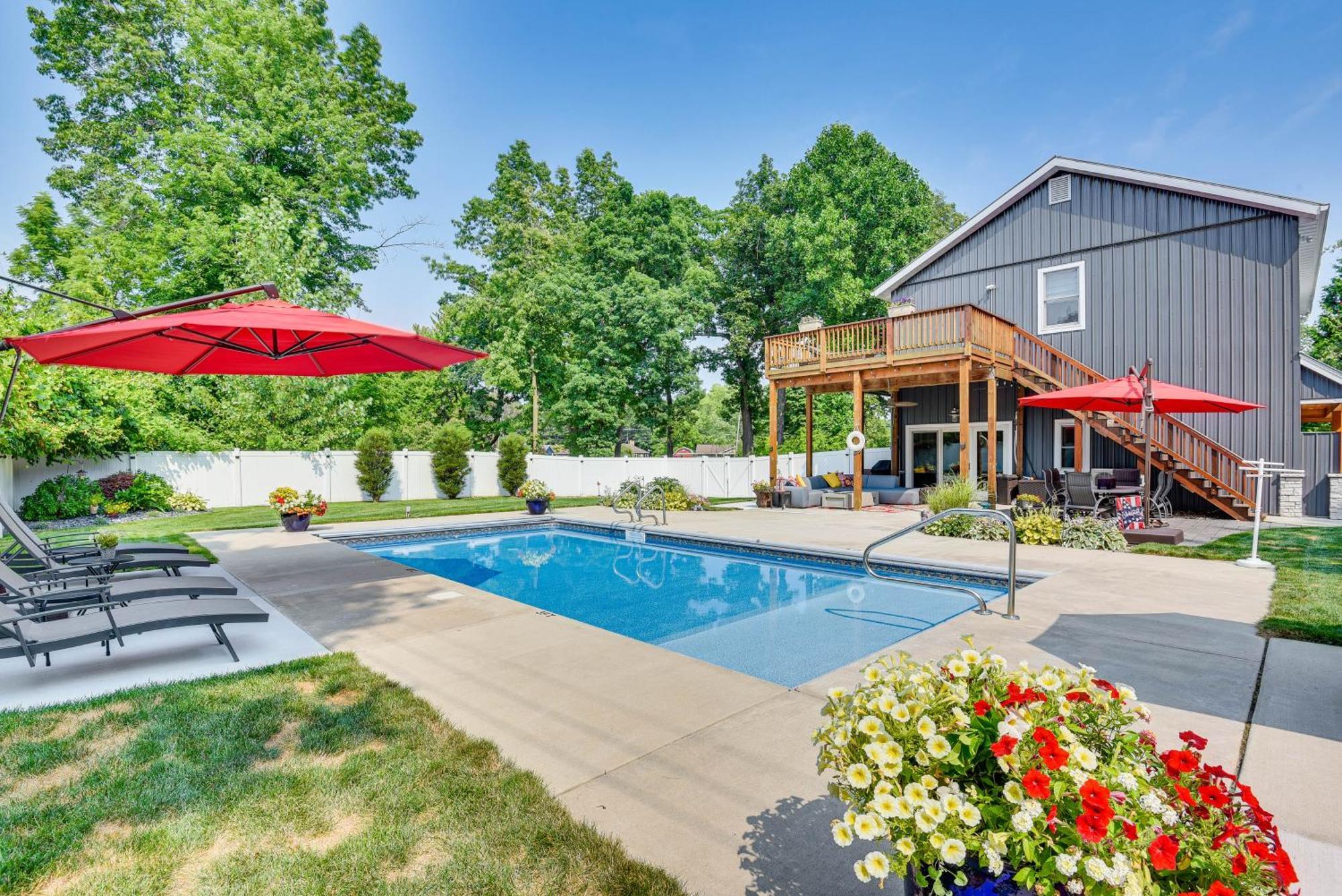 Benton Harbor Apt With Balcony And Shared Fire Pit Exteriér fotografie