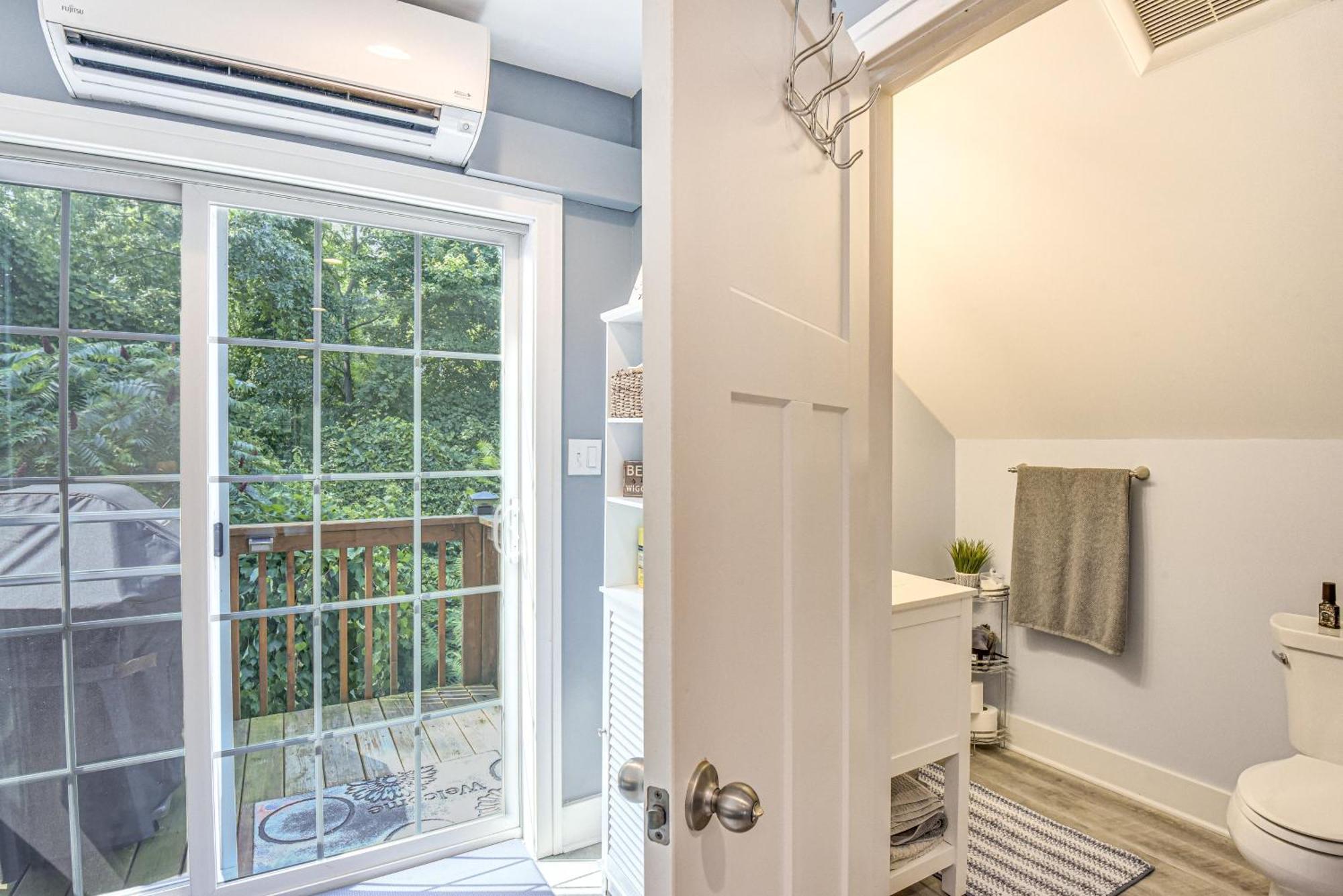 Benton Harbor Apt With Balcony And Shared Fire Pit Exteriér fotografie